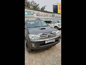 Second Hand Toyota Fortuner 3.0 MT in Lucknow