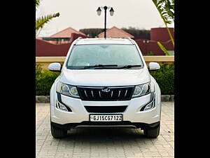 Second Hand Mahindra XUV500 W10 1.99 in Surat