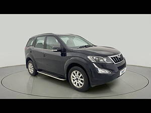 Second Hand Mahindra XUV500 W10 AT 1.99 in Ahmedabad