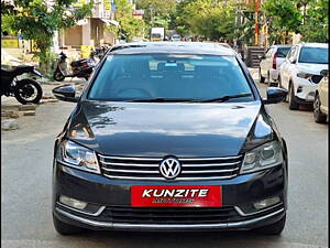 Second Hand Volkswagen Passat Highline DSG in Bangalore