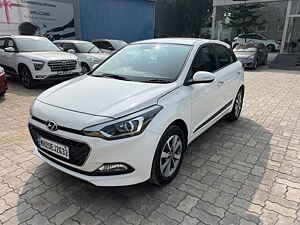 Second Hand हुंडई एलीट i20 एस्टा 1.4 (o) crdi in औरंगाबाद