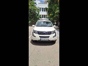 Second Hand महिंद्रा XUV500 w10 1.99 in बैंगलोर