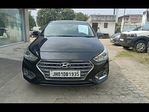 Second Hand Hyundai Verna Fluidic 1.6 VTVT SX in Ranchi