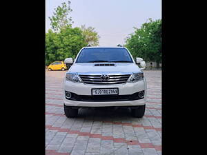 Second Hand Toyota Fortuner 3.0 4x2 MT in Ahmedabad