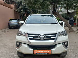 Second Hand Toyota Fortuner 2.8 4x4 MT [2016-2020] in Delhi