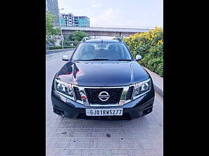 Second Hand Nissan Terrano XE (D) in Ahmedabad