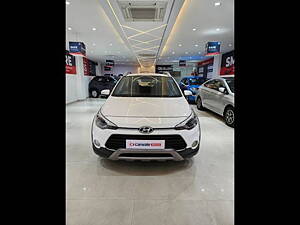 Second Hand Hyundai i20 Active 1.2 S in Kanpur