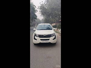 Second Hand Mahindra XUV500 W6 1.99 in Delhi