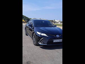 Second Hand Toyota Camry Hybrid in Chennai