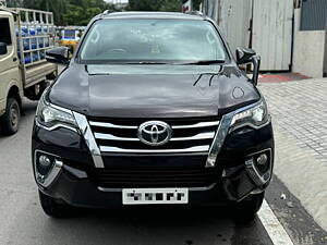 Second Hand Toyota Fortuner 3.0 4x4 AT in Hyderabad