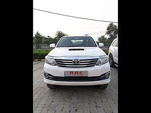Second Hand Toyota Fortuner 3.0 4x2 MT in Ludhiana