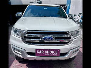 Second Hand Ford Endeavour Titanium 2.2 4x2 AT [2016-2018] in Jaipur