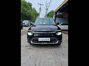 Second Hand Kia Carens Prestige Plus 1.5 Diesel MT 7 STR in Hyderabad