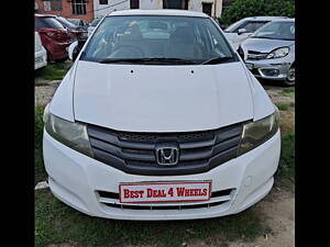 Second Hand Honda City 1.5 V MT in Lucknow