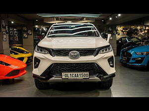 Second Hand Toyota Fortuner 2.8 4x2 AT [2016-2020] in Delhi