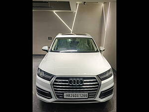 Second Hand Audi Q7 45 TFSI Technology Pack in Delhi