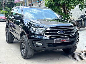 Second Hand Ford Endeavour Titanium 3.2 4x4 AT in Bangalore