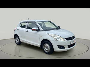 Second Hand Maruti Suzuki Swift LXi in Lucknow