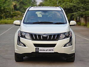 Second Hand Mahindra XUV500 W10 in Nashik