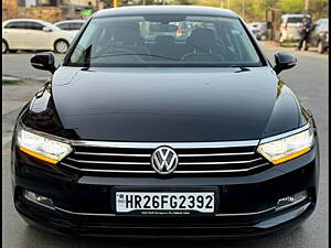 Second Hand Volkswagen Passat Comfortline in Delhi