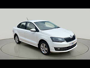 Second Hand Skoda Rapid 1.6 MPI Ambition in Kolkata