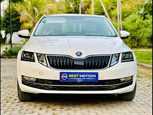 Second Hand Skoda Octavia 1.8 TSI Style AT in Ahmedabad