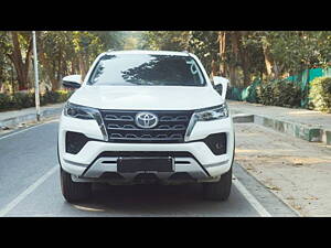 Second Hand Toyota Fortuner 4X4 MT 2.8 Diesel in Delhi