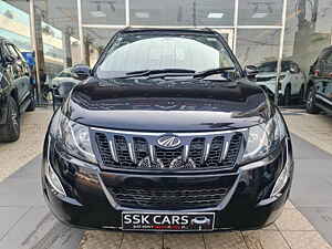 Second Hand महिंद्रा XUV500 w10 in लखनऊ