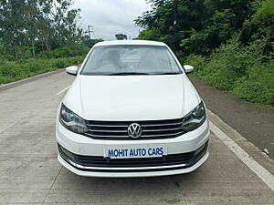 Second Hand Volkswagen Vento Highline Plus 1.5 AT (D) 16 Alloy in Aurangabad