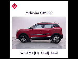 Second Hand महिंद्रा xuv300 w8 (o) 1.5 डीज़ल एएमटी in बैंगलोर