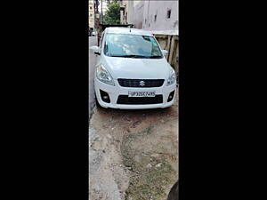 Second Hand Maruti Suzuki Ertiga VDi in Lucknow