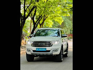 Second Hand Ford Endeavour Titanium 3.2 4x4 AT in Mohali