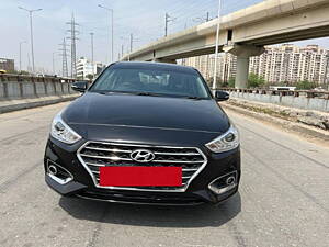 Second Hand Hyundai Verna Fluidic 1.6 VTVT SX in Noida