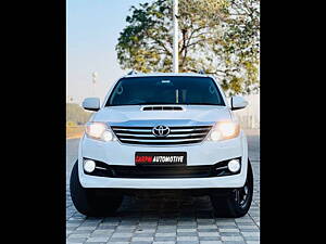 Second Hand Toyota Fortuner 4x2 AT in Mumbai