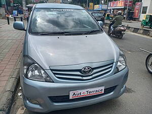 Second Hand Toyota Innova 2.5 G 7 STR BS-IV in Bangalore