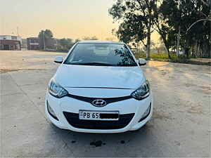 Second Hand हुंडई i20 स्पोर्ट्ज़ 1.4 crdi in मोहाली