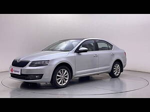 Second Hand Skoda Octavia 1.8 TSI Style Plus AT [2017] in Bangalore