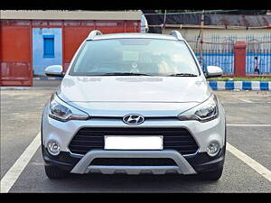 Second Hand Hyundai i20 Active 1.2 SX in Kolkata