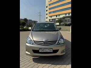 Second Hand Toyota Innova 2.5 G 7 STR BS-IV in Kharar