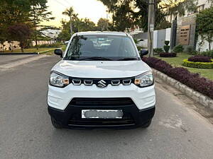 Second Hand Maruti Suzuki S-Presso VXi in Chandigarh