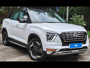 Second Hand Hyundai Alcazar Signature (O) 7 STR 1.5 Petrol DCT Adventure Dual Tone in Thane