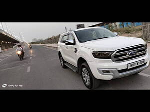 Second Hand Ford Endeavour Titanium 3.2 4x4 AT in Delhi