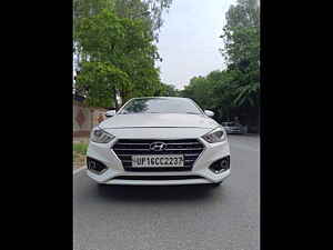 Second Hand हुंडई वरना 1.6 vtvt sx in दिल्ली