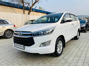 Second Hand Toyota Innova Crysta 2.4 VX 8 STR [2016-2020] in Guwahati