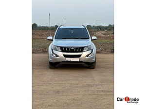 Second Hand महिंद्रा XUV500 w10 1.99 in नाशिक