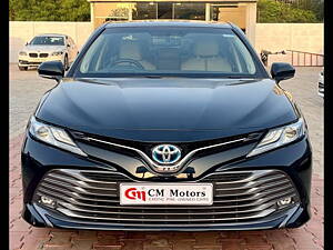 Second Hand Toyota Camry Hybrid in Ahmedabad