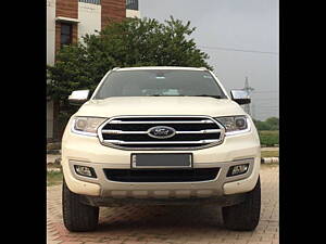 Second Hand Ford Endeavour Titanium Plus 2.0 4x4 AT in Mohali