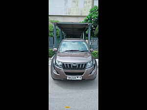 Second Hand महिंद्रा एक्सयूवी 500 w10 ऑटोमैटिक 1.99  in दिल्ली