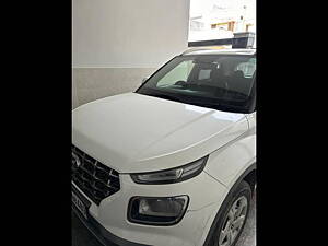 Second Hand Hyundai Venue SX 1.4 CRDi in Delhi