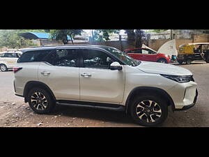 Second Hand Toyota Fortuner 2.8 4X4 AT in Bangalore